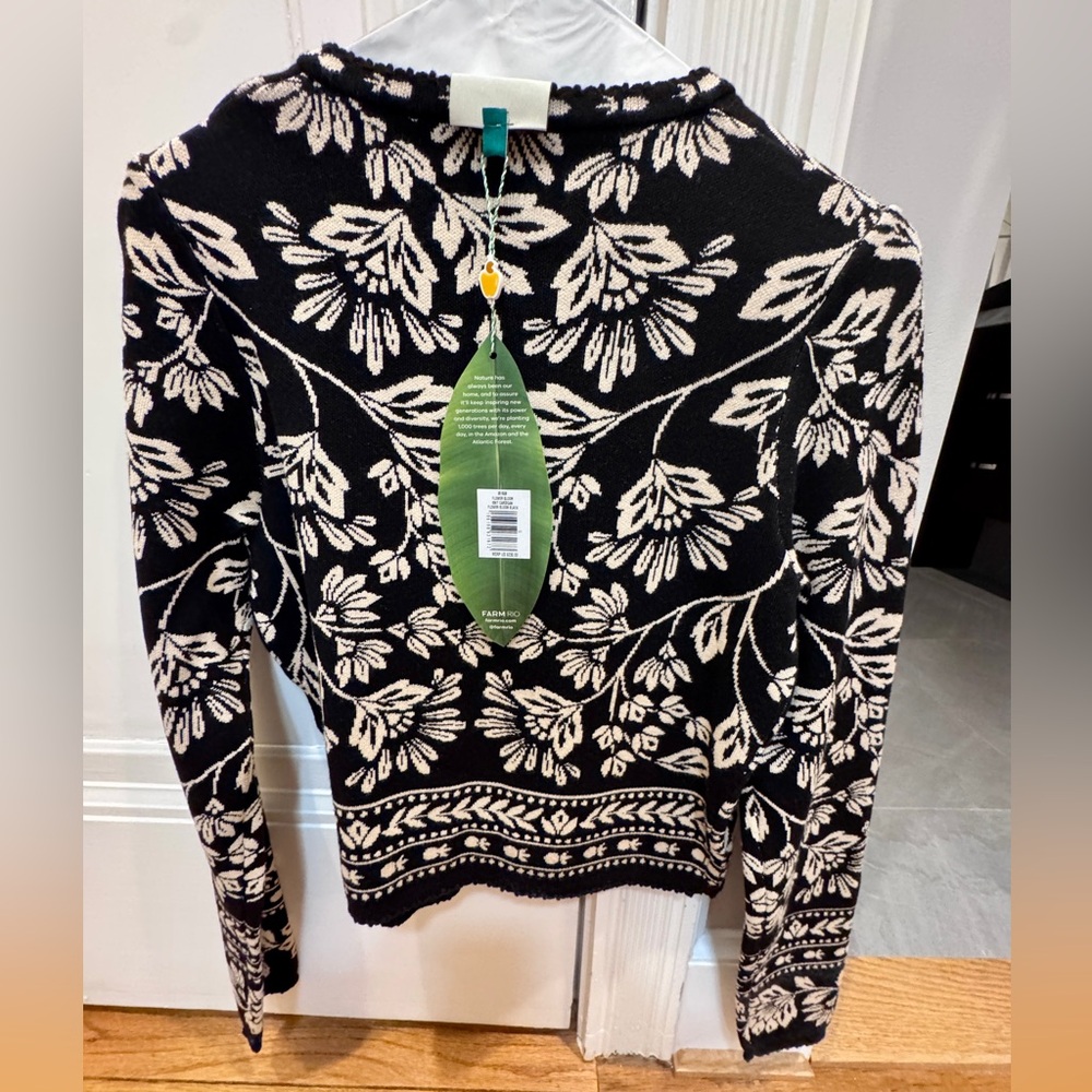 FARM Rio - S - NWT - Black and Cream Floral Jacquard Cardigan - Picture 2 of 3